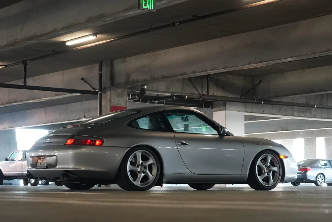 2003 Porsche 996 Carrera - Image 8 of 31