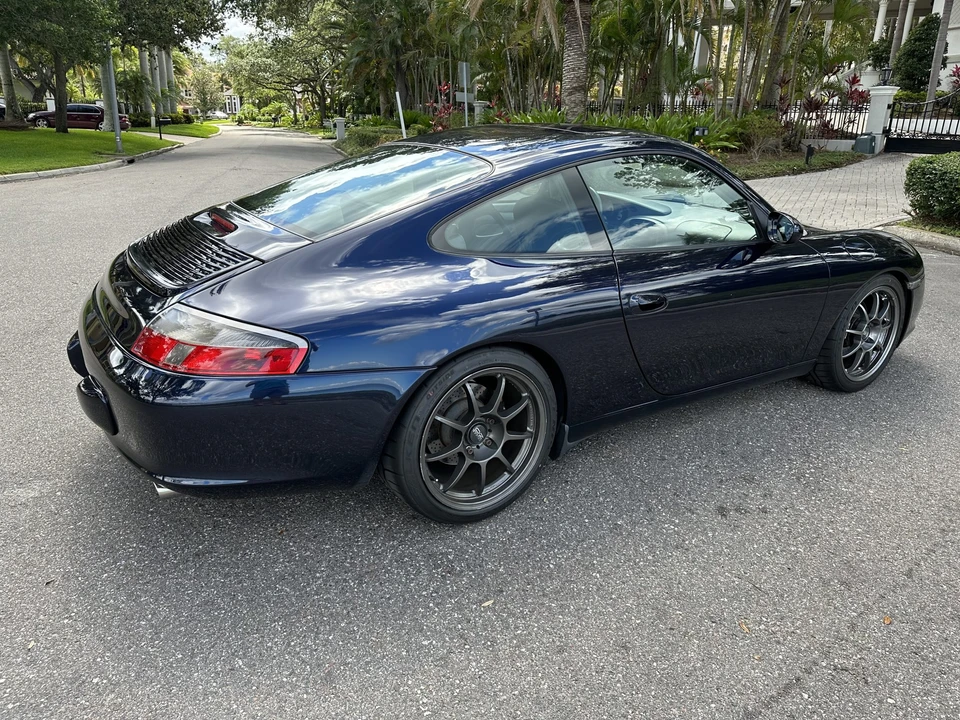 2003 Porsche 996 Carrera - Image 11 of 31