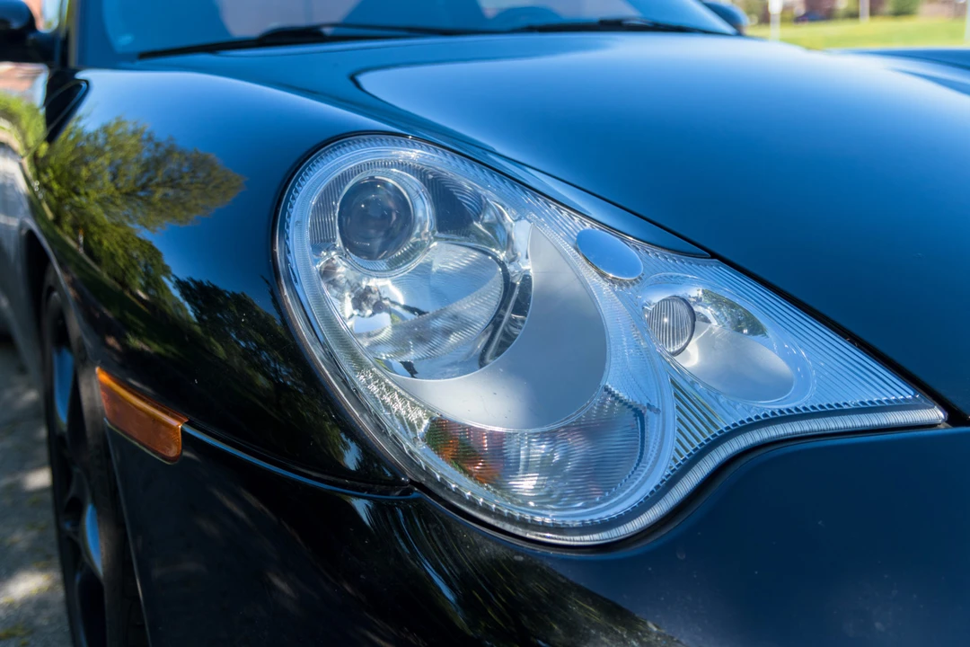 2003 Porsche 996 Carrera - Image 29 of 31