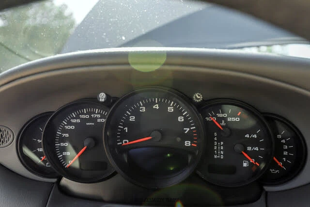 2003 Porsche 996 Carrera - Image 23 of 31