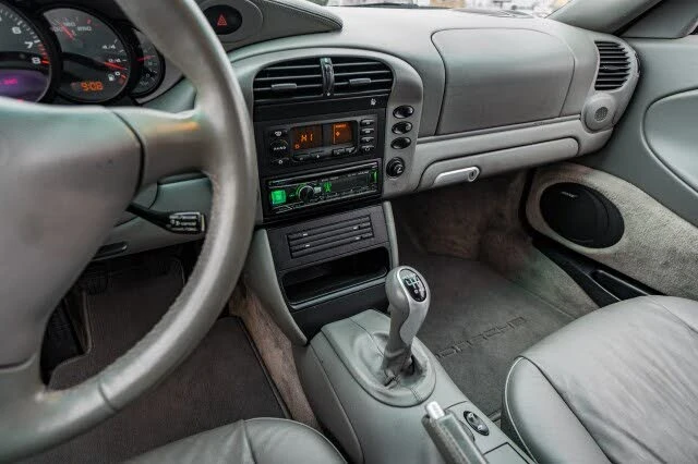 2003 Porsche 996 Carrera - Image 23 of 31