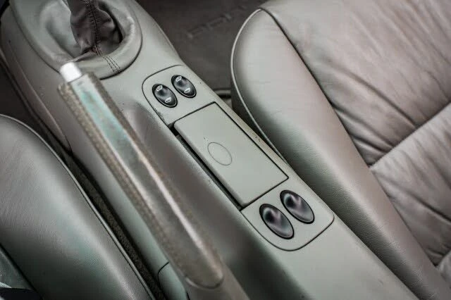 2003 Porsche 996 Carrera - Image 27 of 31