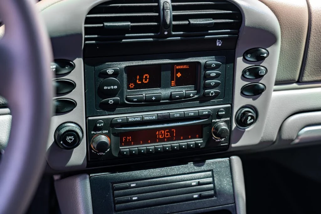 2003 Porsche 996 Carrera - Image 28 of 31