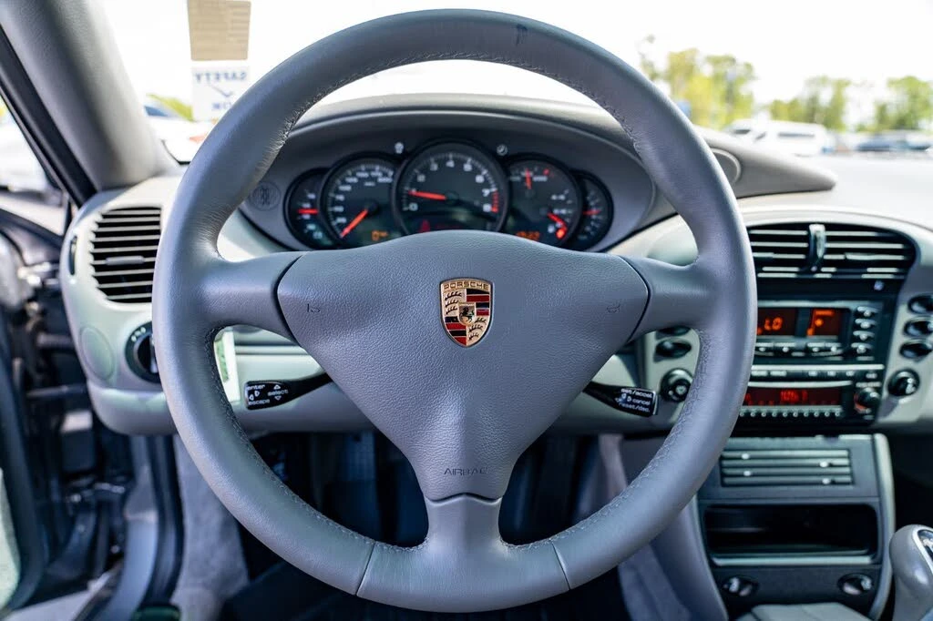 2003 Porsche 996 Carrera - Image 24 of 31
