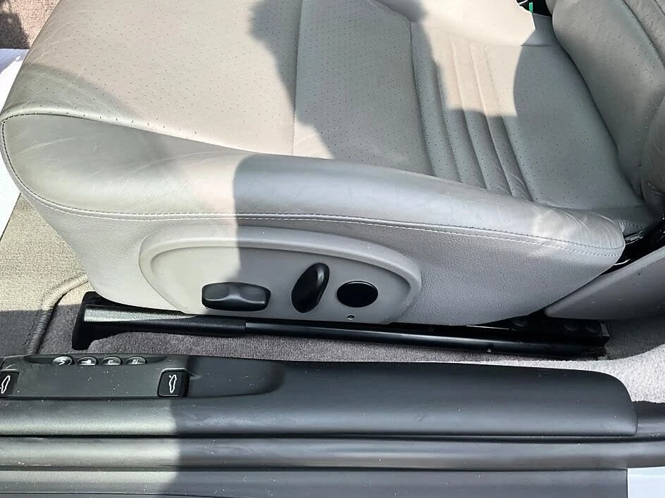 2003 Porsche 996 Carrera - Image 16 of 31