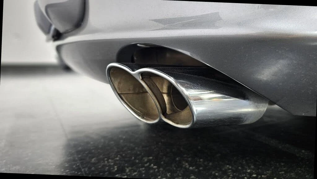 2003 Porsche 996 Carrera - Image 30 of 31
