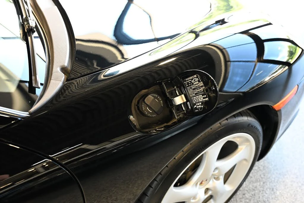 2003 Porsche 996 Carrera - Image 23 of 31