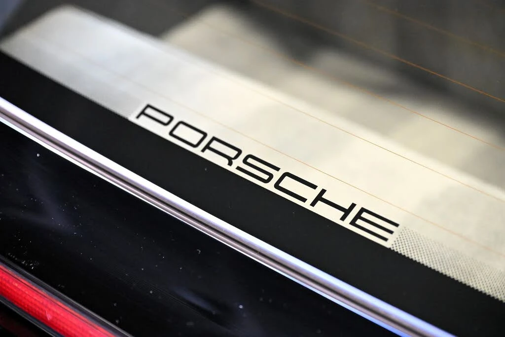 2003 Porsche 996 Carrera - Image 13 of 31