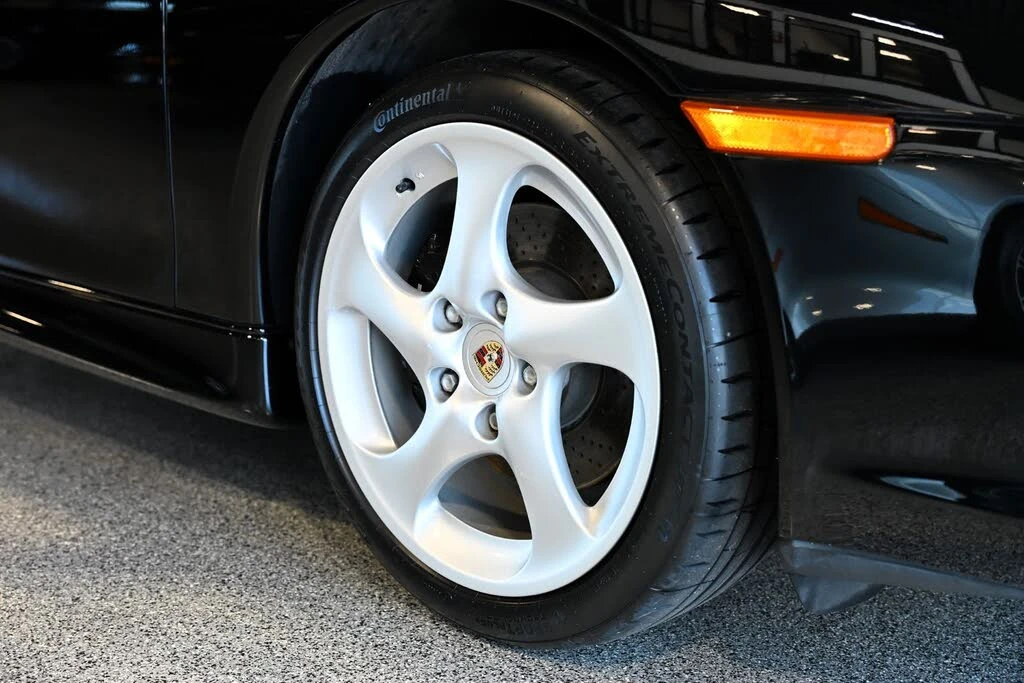 2003 Porsche 996 Carrera - Image 16 of 31