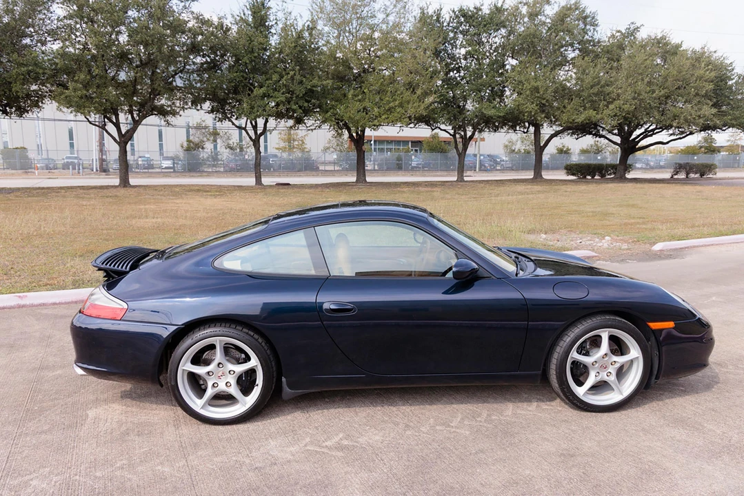 2003 Porsche 996 Carrera - Image 26 of 31