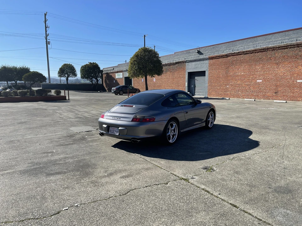 2003 Porsche 996 Carrera - Image 27 of 31