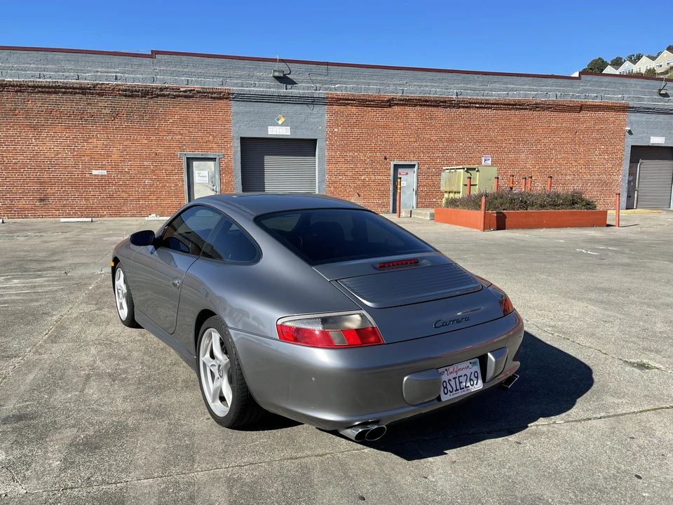 2003 Porsche 996 Carrera - Image 22 of 31