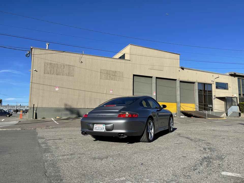 2003 Porsche 996 Carrera - Image 25 of 31