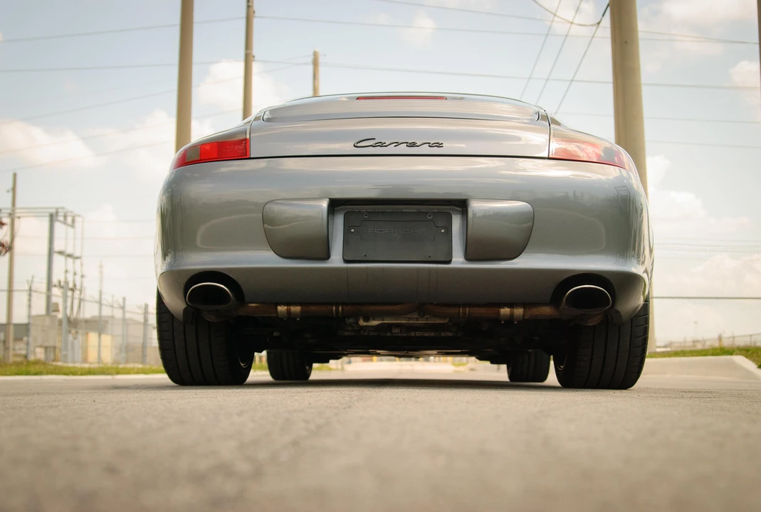 2003 Porsche 996 Carrera - Image 16 of 31