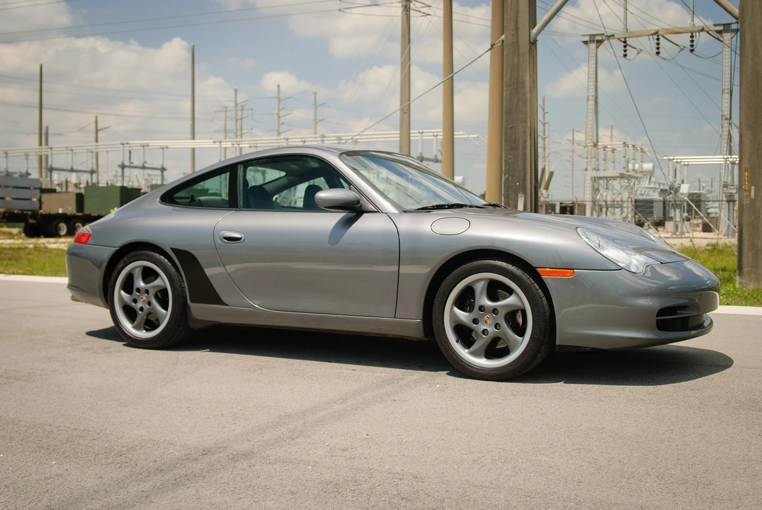 2003 Porsche 996 Carrera - Image 26 of 31