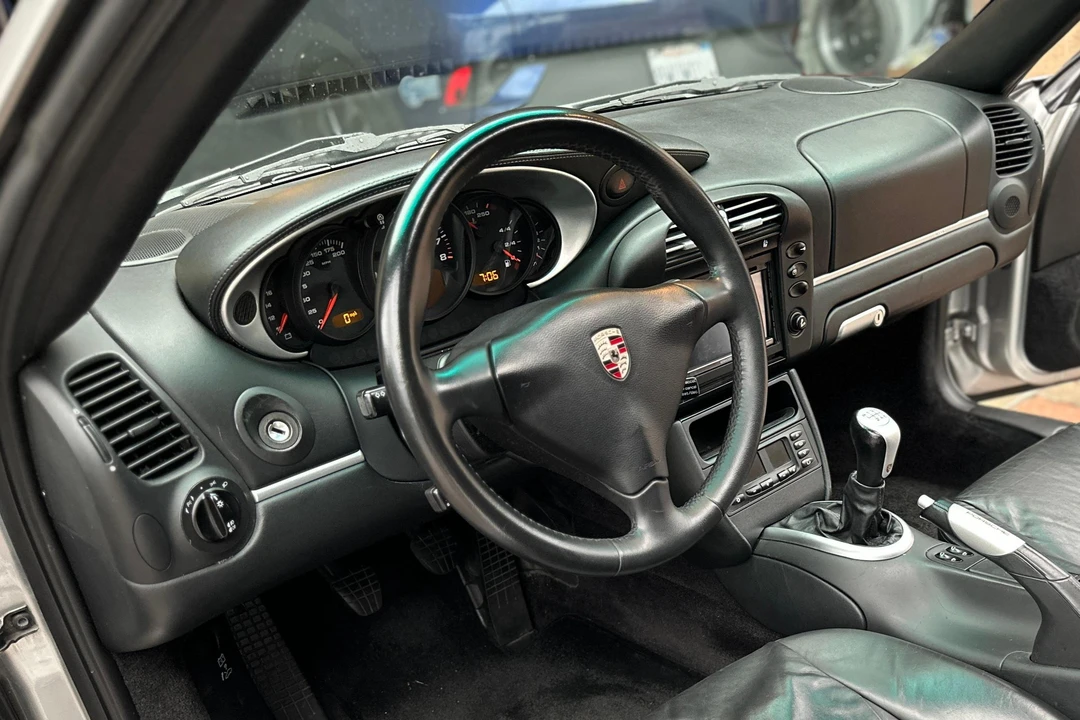 2003 Porsche 996 Carrera - Image 30 of 31
