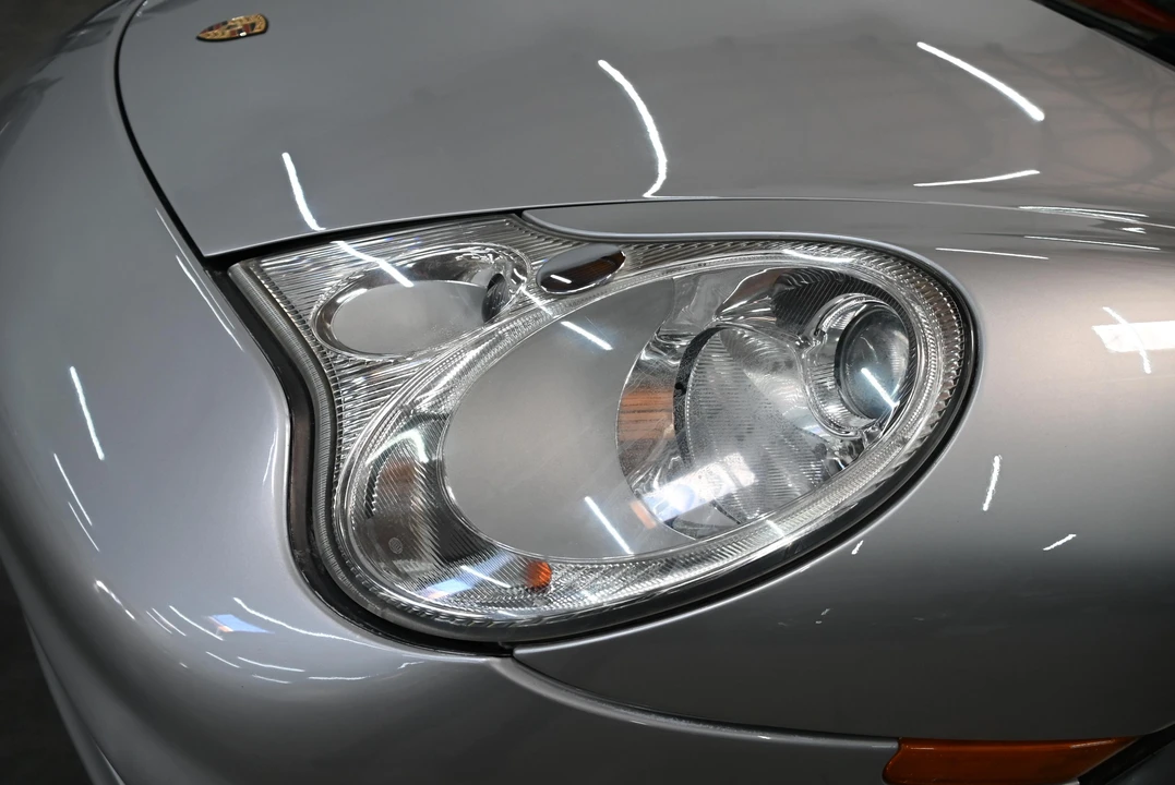 2003 Porsche 996 Carrera - Image 24 of 31