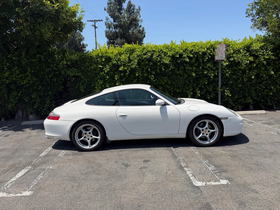 2003 Porsche 996 Carrera - Image 10 of 31