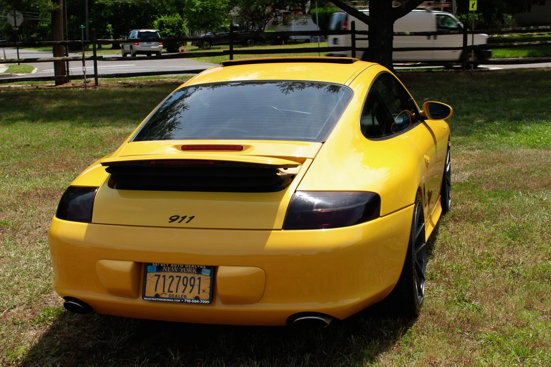 2003 Porsche 996 Carrera - Image 25 of 31