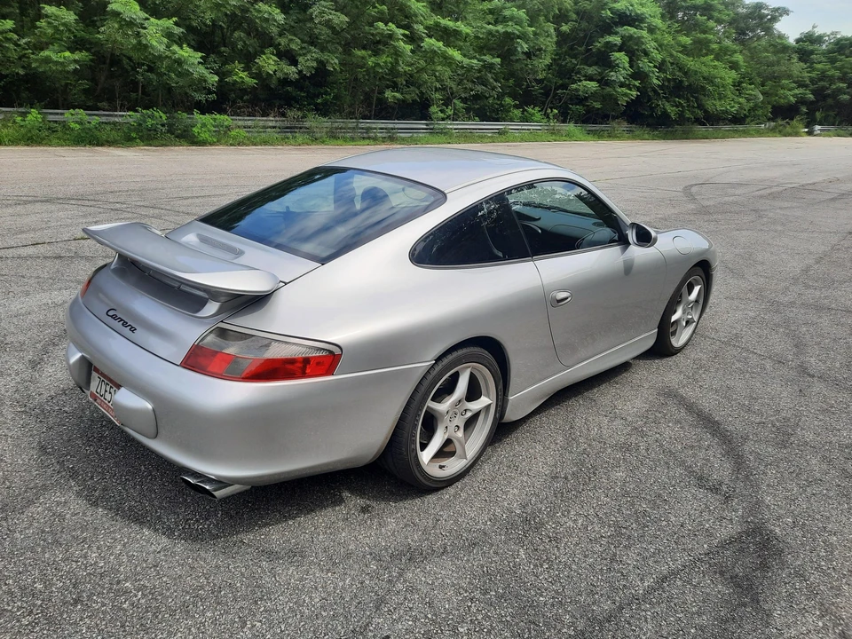 2003 Porsche 996 Carrera - Image 26 of 31