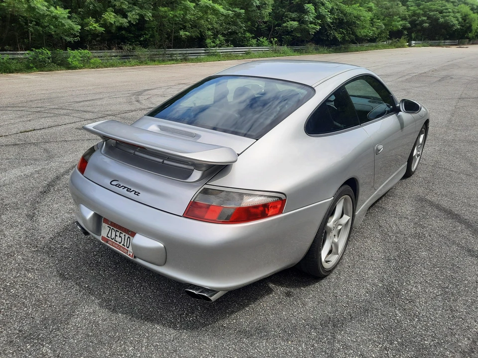 2003 Porsche 996 Carrera - Image 24 of 31