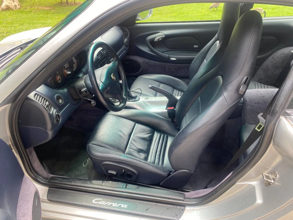 2003 Porsche 996 Carrera - Image 10 of 16