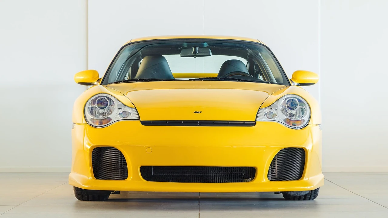 2003 Porsche 911 - Image 5 of 31