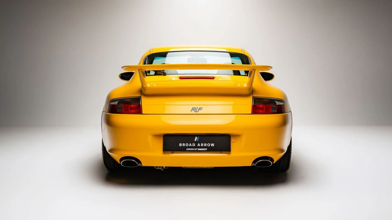 2003 Porsche 911 - Image 2 of 31