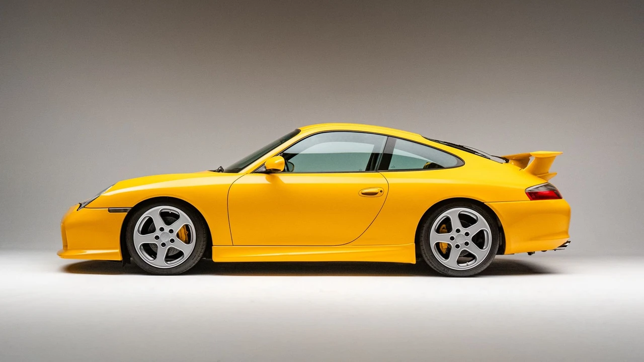 2003 Porsche 911 - Image 4 of 31