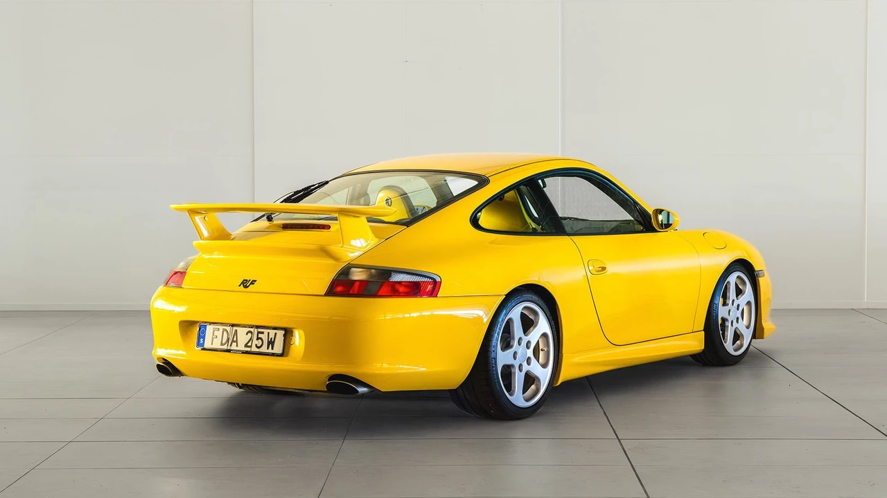 2003 Porsche 911 - Image 4 of 31