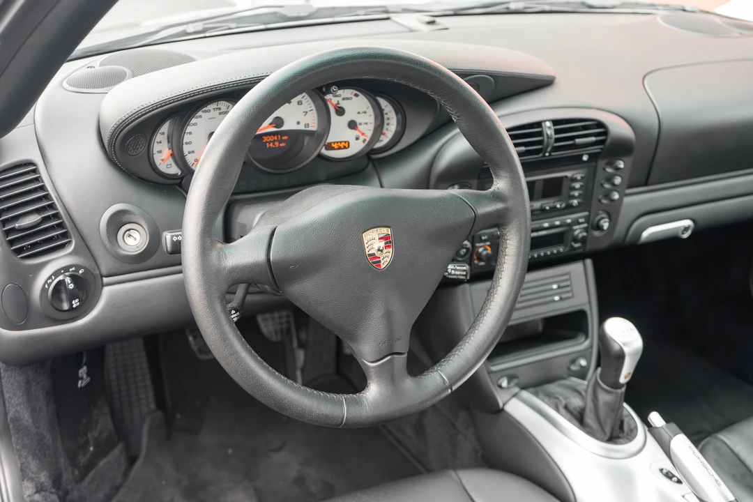 2003 Porsche 911 - Image 11 of 19