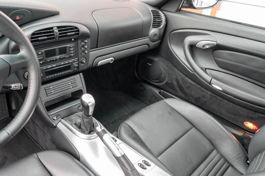 2003 Porsche 911 - Image 14 of 19
