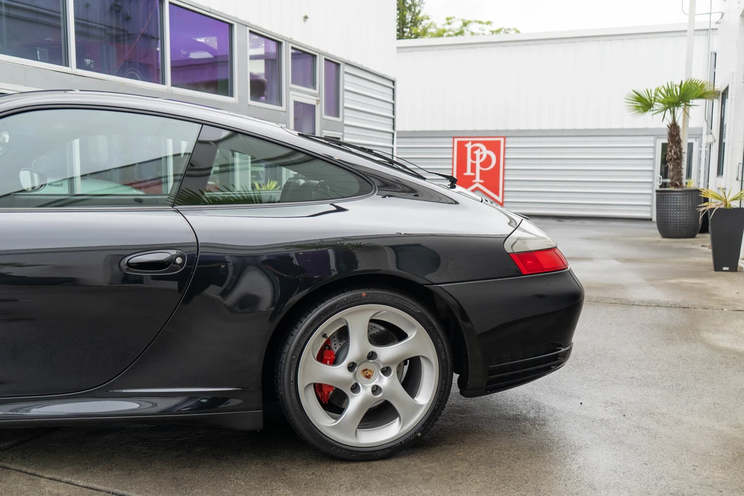 2003 Porsche 911 - Image 5 of 19
