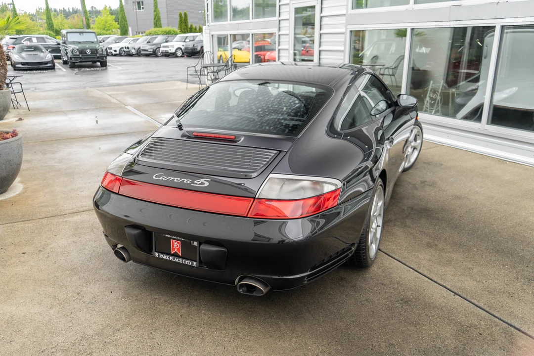 2003 Porsche 911 - Image 6 of 19