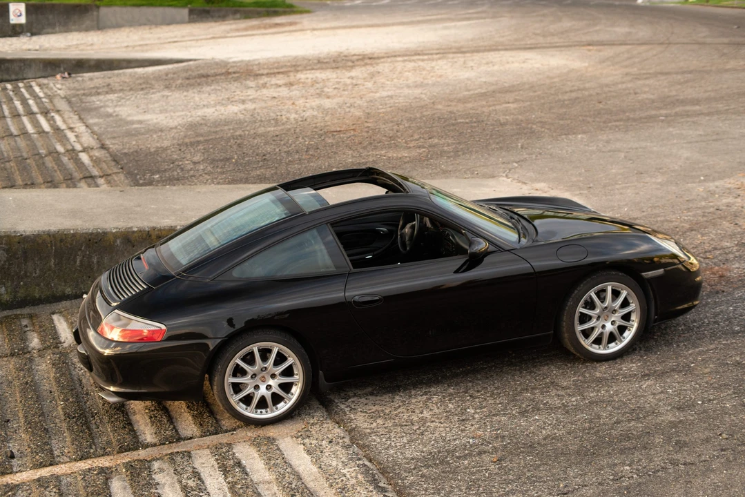2003 Porsche 996 Carrera - Image 10 of 31