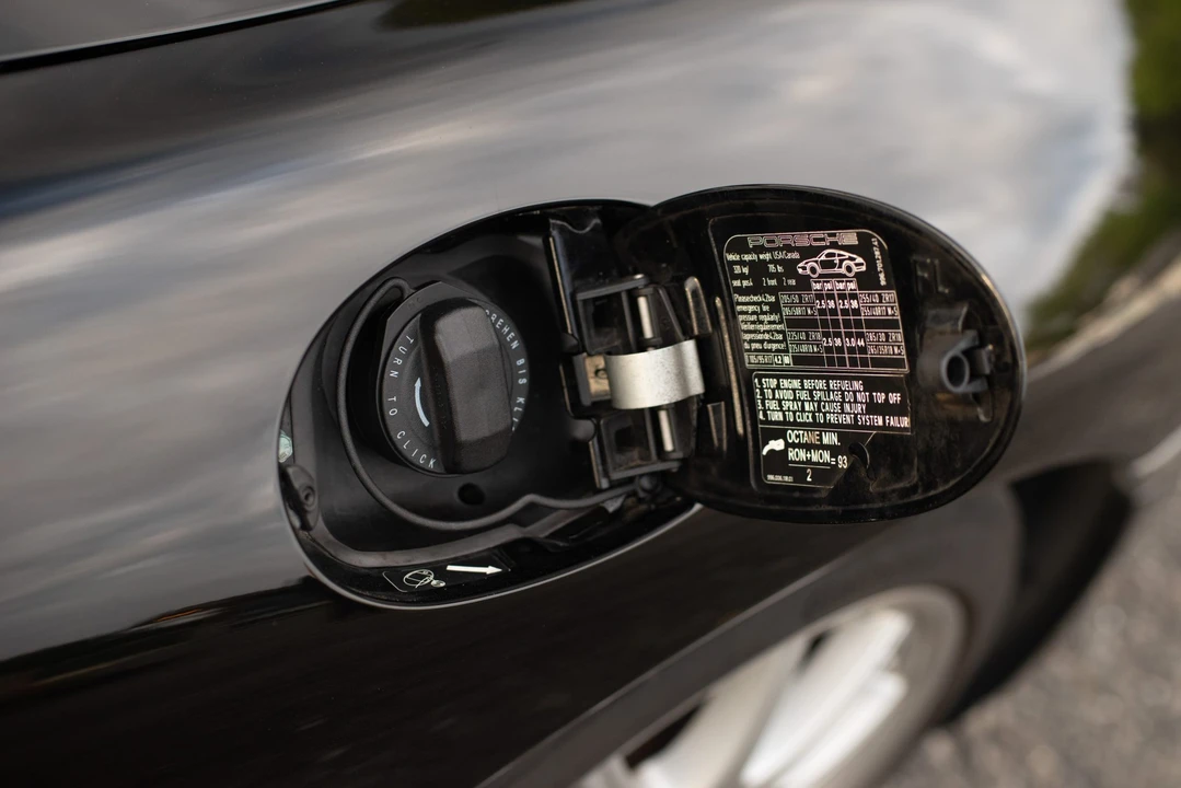 2003 Porsche 996 Carrera - Image 22 of 31