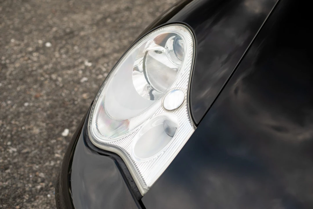 2003 Porsche 996 Carrera - Image 25 of 31