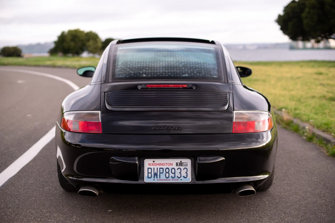 2003 Porsche 996 Carrera - Image 13 of 31