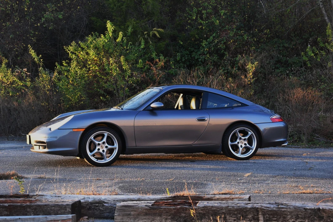 2003 Porsche 996 Carrera - Image 9 of 31