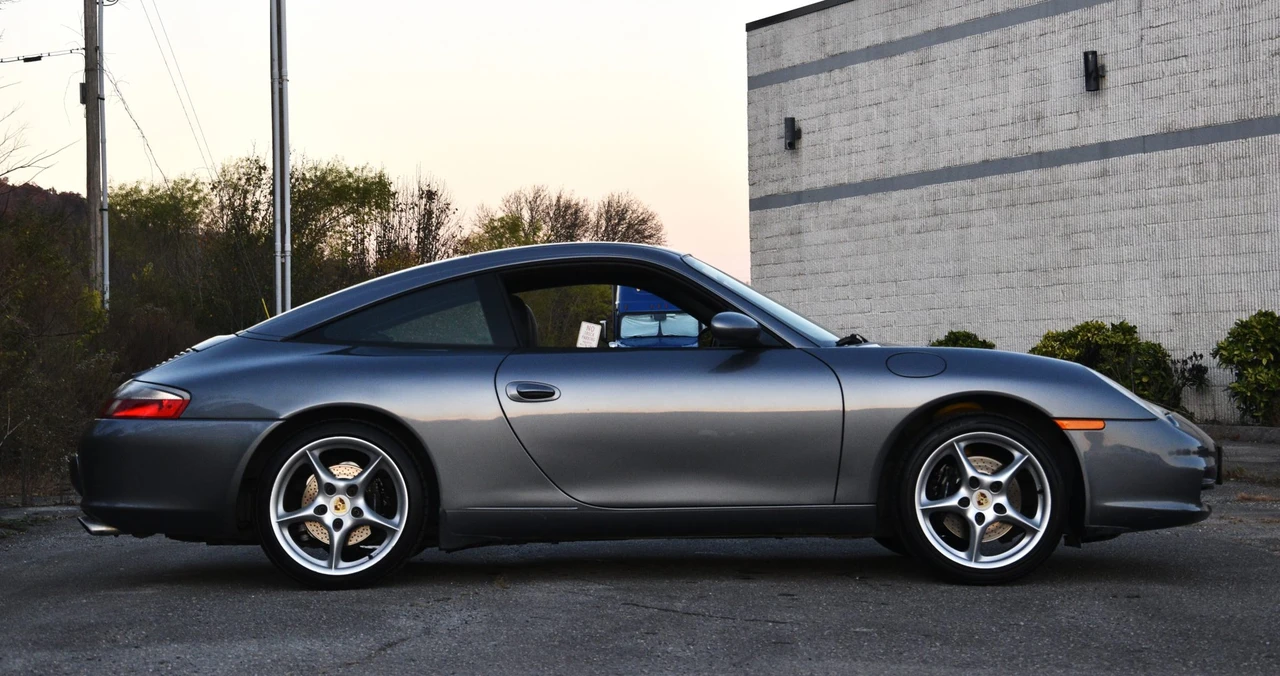 2003 Porsche 996 Carrera - Image 19 of 31