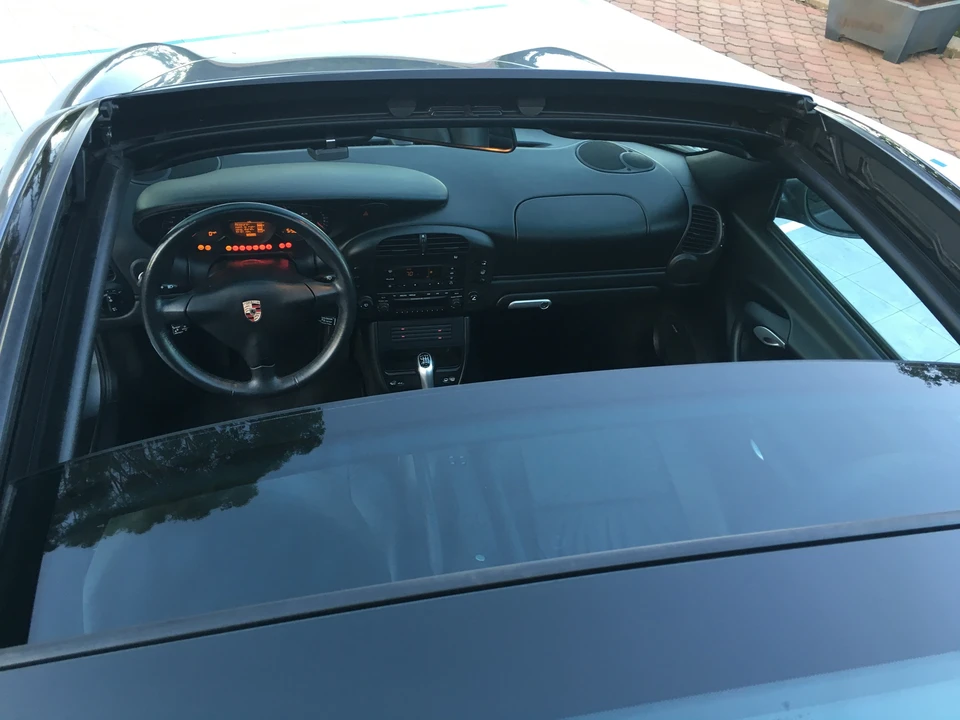 2003 Porsche 996 Carrera - Image 26 of 31