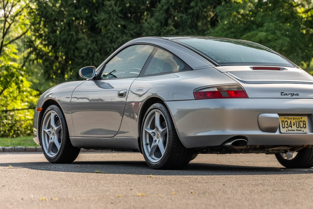 2003 Porsche 996 Carrera - Image 10 of 31