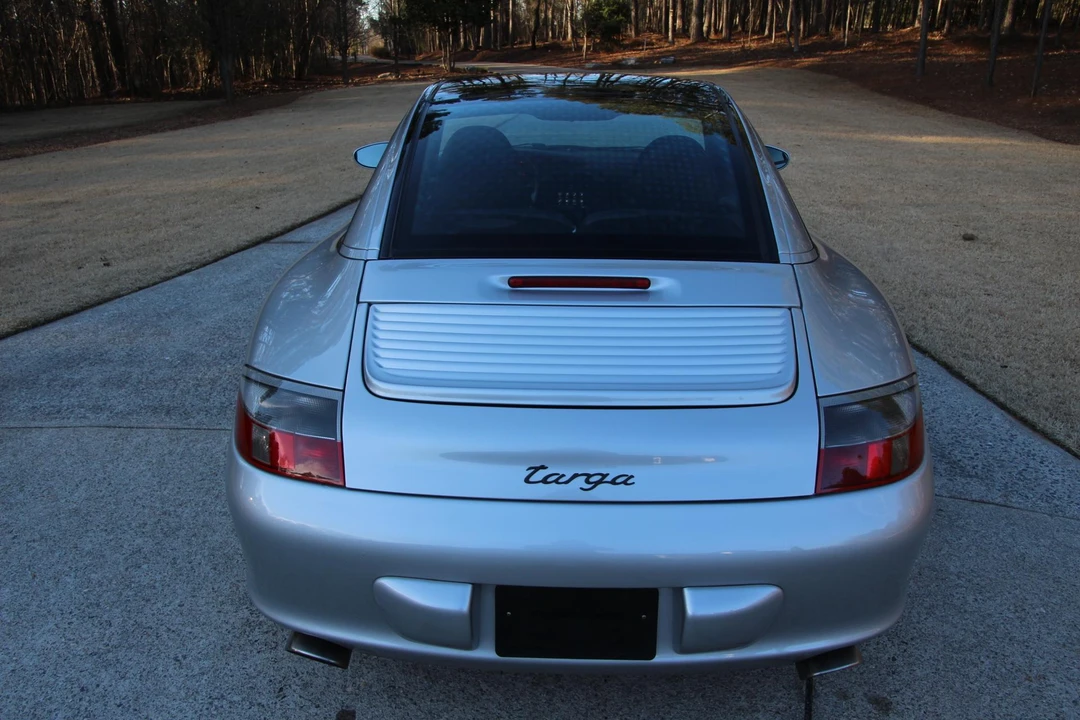 2003 Porsche 996 Carrera - Image 10 of 31