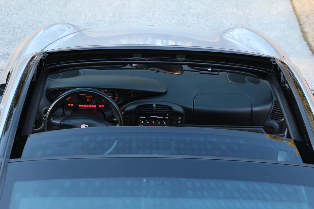 2003 Porsche 996 Carrera - Image 28 of 31