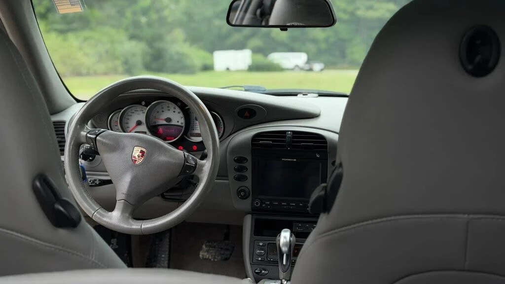 2003 Porsche 996 Carrera - Image 24 of 31