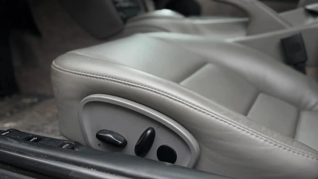 2003 Porsche 996 Carrera - Image 12 of 31