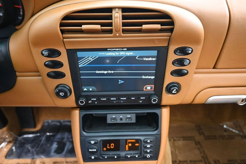 2003 Porsche 996 Carrera - Image 9 of 31