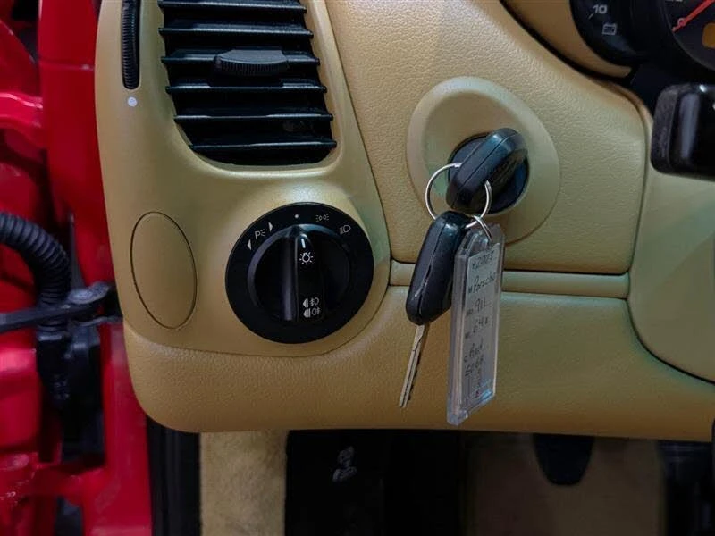 2003 Porsche 996 Carrera - Image 27 of 31