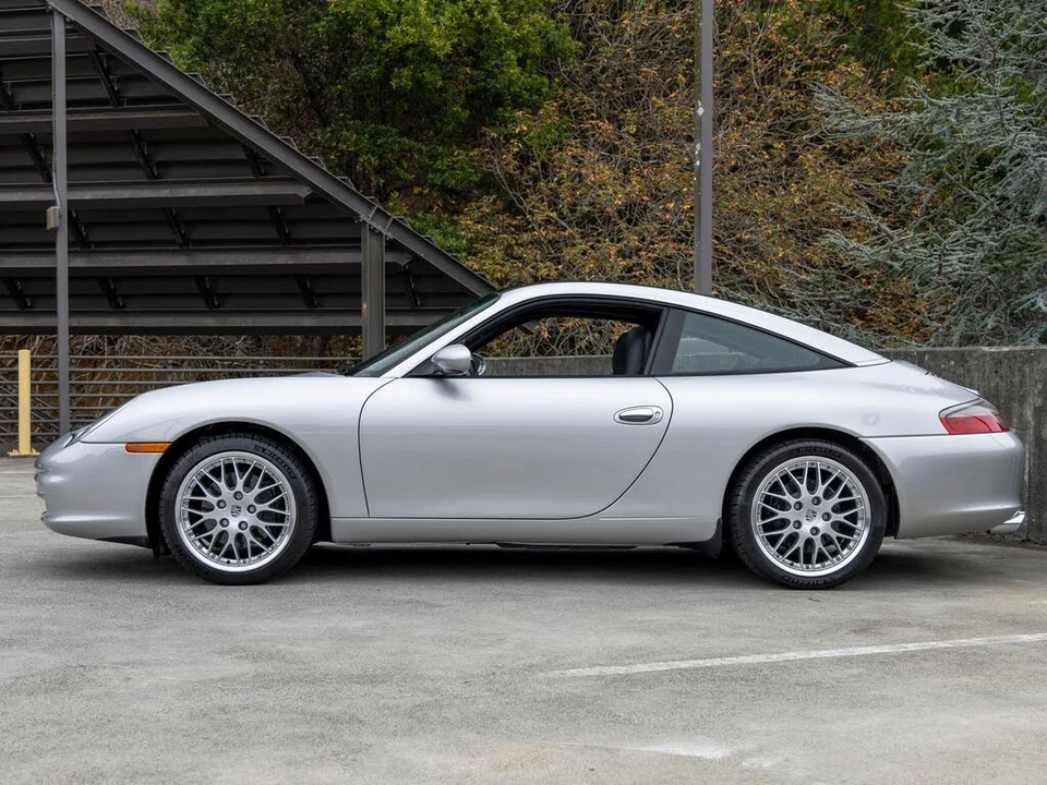 2003 Porsche 996 Carrera - Image 2 of 31