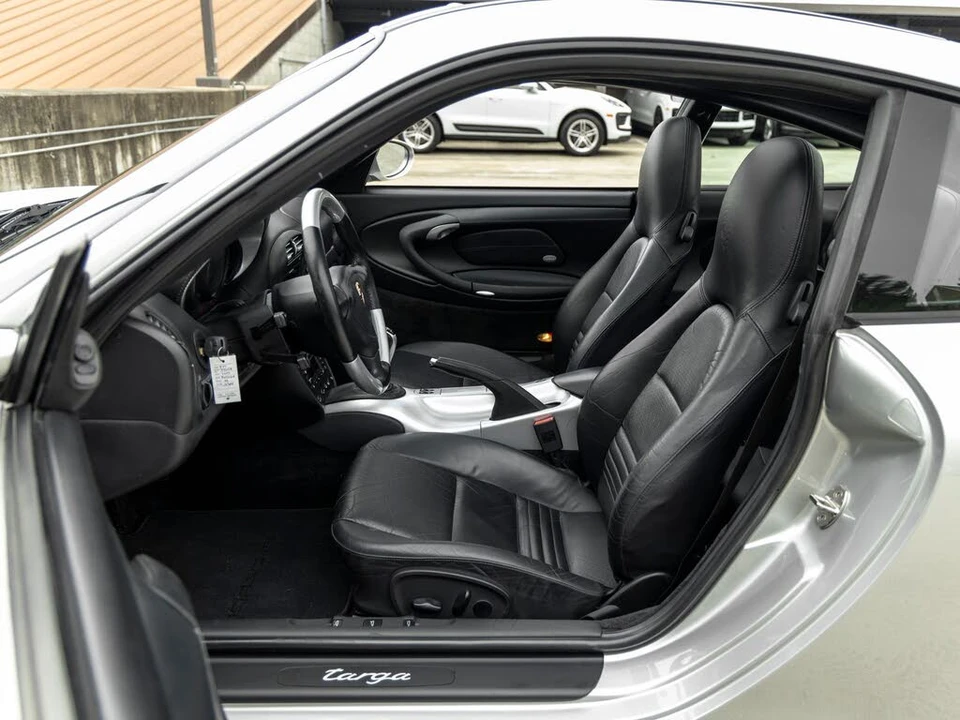 2003 Porsche 996 Carrera - Image 24 of 31